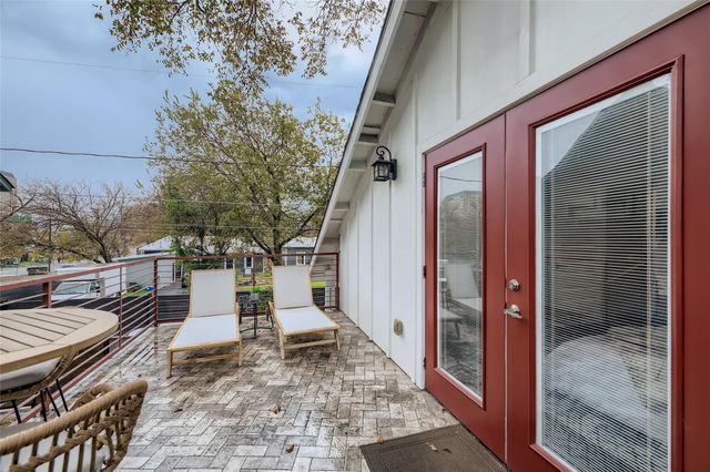 904 E 2nd ST B, Austin, TX 78702