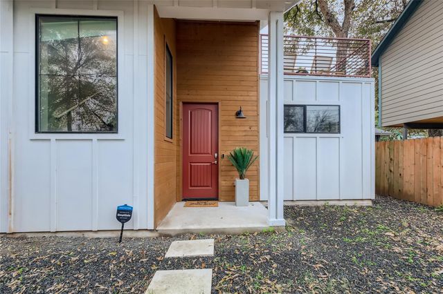 904 E 2nd ST B, Austin, TX 78702