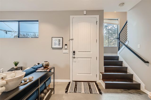 904 E 2nd ST B, Austin, TX 78702