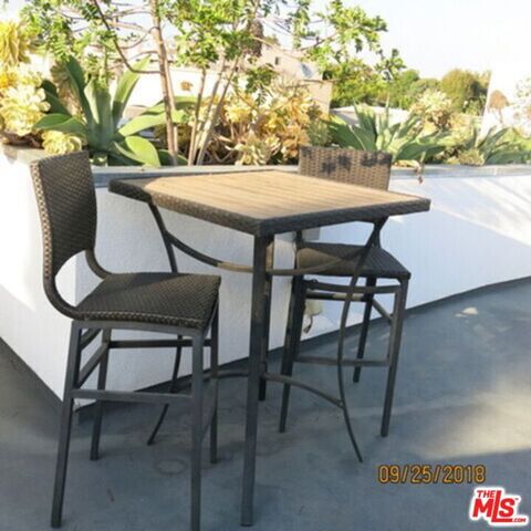 1611 S Beverly Glen 3B, Los Angeles, CA 90024