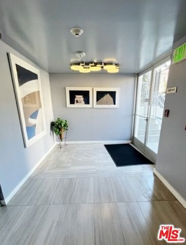 1611 S Beverly Glen 3B, Los Angeles, CA 90024