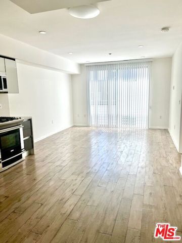 1611 S Beverly Glen 3B, Los Angeles, CA 90024