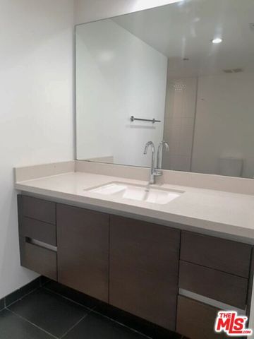 1611 S Beverly Glen 3B, Los Angeles, CA 90024