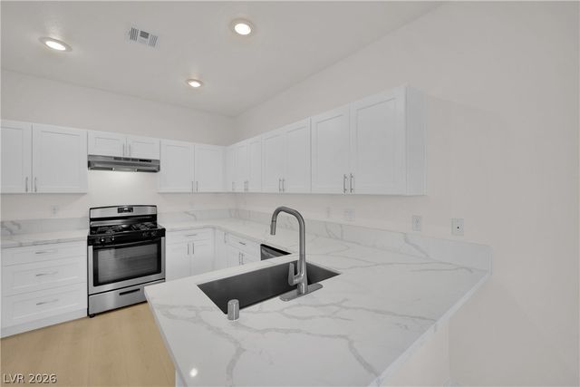 8668 Diamond Sand Avenue, Las Vegas, NV 89178