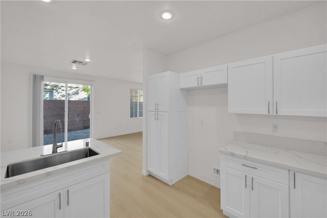 8668 Diamond Sand Avenue, Las Vegas, NV 89178