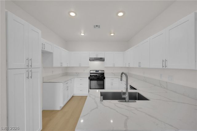 8668 Diamond Sand Avenue, Las Vegas, NV 89178