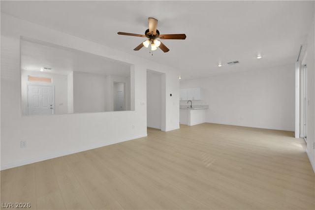 8668 Diamond Sand Avenue, Las Vegas, NV 89178