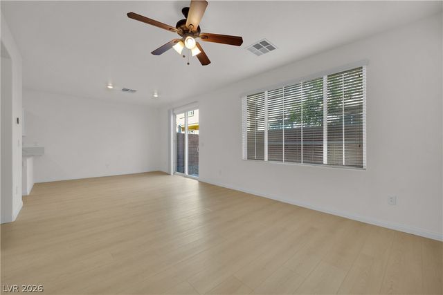 8668 Diamond Sand Avenue, Las Vegas, NV 89178