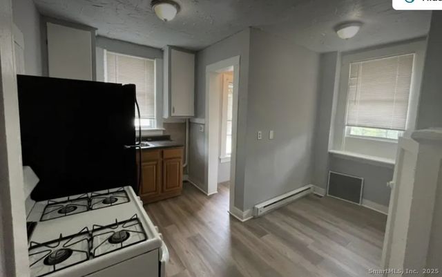 570 Broad Street, Meriden, CT 06450