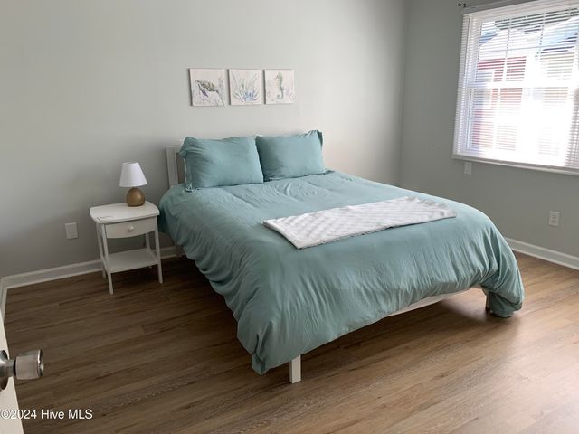 126 Oakmont Drive 12, Greenville, NC 27858