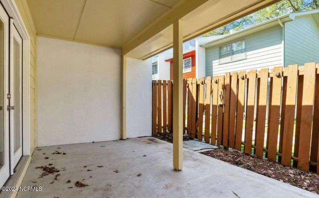 126 Oakmont Drive 12, Greenville, NC 27858