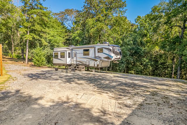 5719 JV Woolley Drive, Crestview, FL 32539