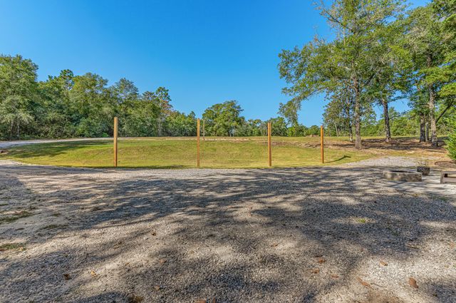 5719 JV Woolley Drive, Crestview, FL 32539
