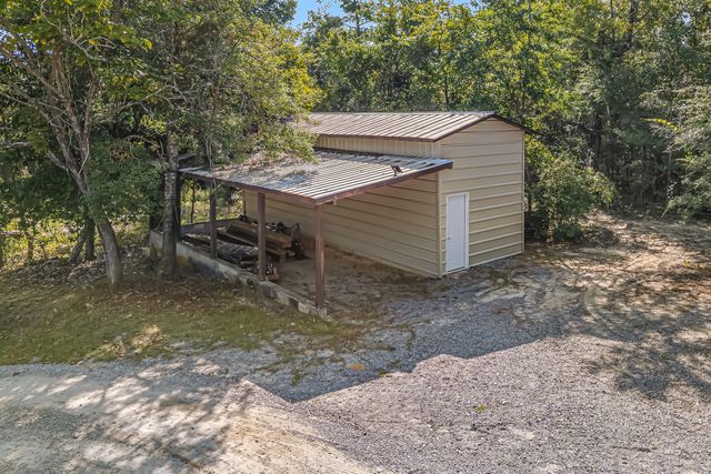 5719 JV Woolley Drive, Crestview, FL 32539