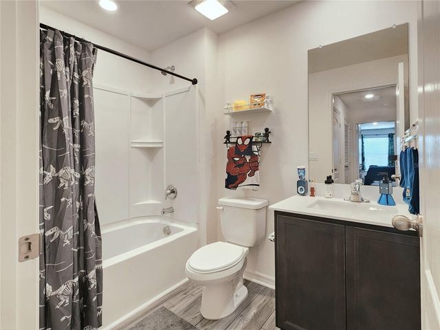 1679 WYNFORD CIRCLE, Tavares, FL 32778