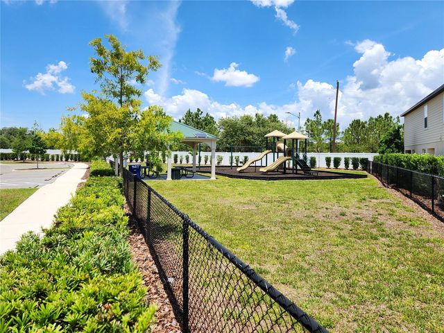 1679 WYNFORD CIRCLE, Tavares, FL 32778