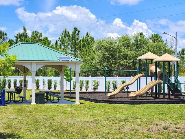 1679 WYNFORD CIRCLE, Tavares, FL 32778