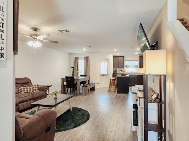 1679 WYNFORD CIRCLE, Tavares, FL 32778