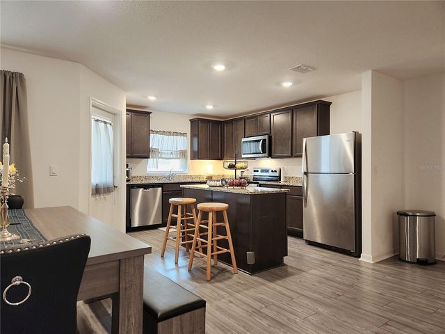 1679 WYNFORD CIRCLE, Tavares, FL 32778