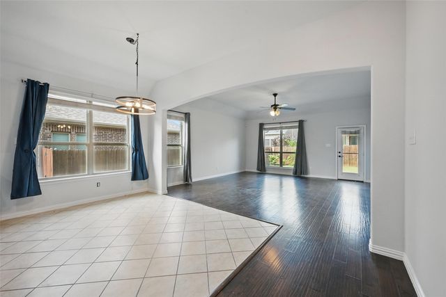 3208 Knoll Pines Road, Denton, TX 76208