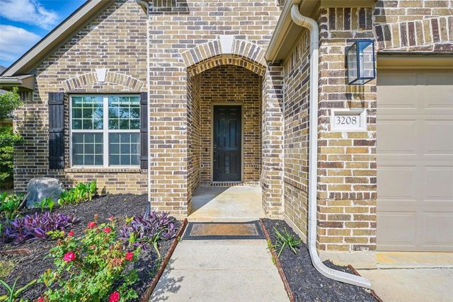 3208 Knoll Pines Road, Denton, TX 76208