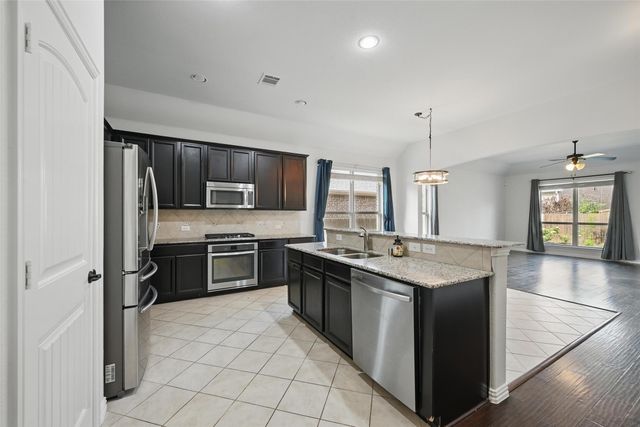 3208 Knoll Pines Road, Denton, TX 76208