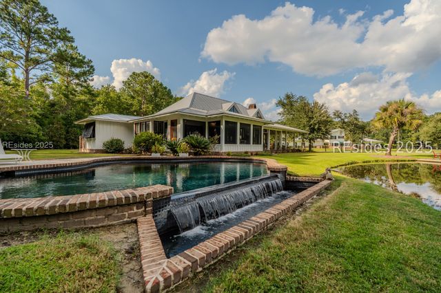 165 Golda Dr, Ridgeland, SC 29936