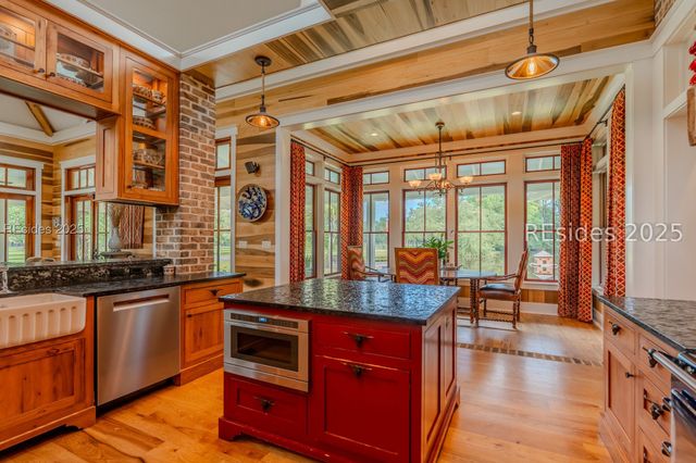 165 Golda Dr, Ridgeland, SC 29936