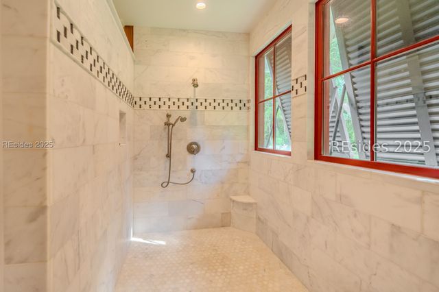 165 Golda Dr, Ridgeland, SC 29936