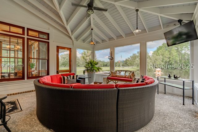 165 Golda Dr, Ridgeland, SC 29936