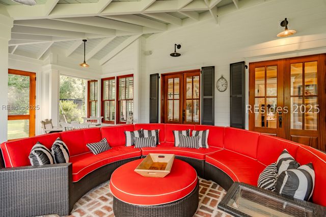 165 Golda Dr, Ridgeland, SC 29936