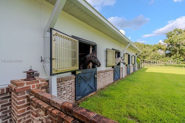 165 Golda Dr, Ridgeland, SC 29936