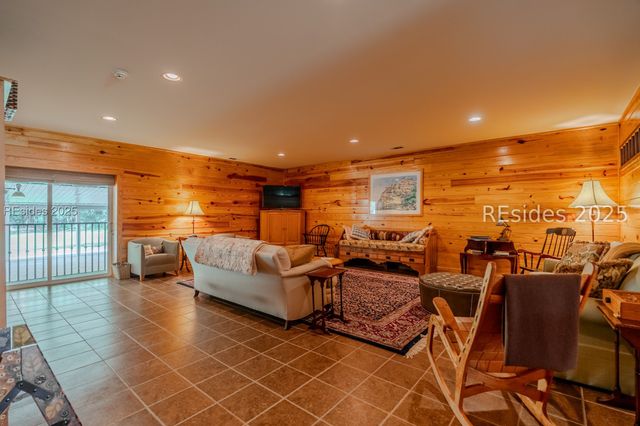 165 Golda Dr, Ridgeland, SC 29936