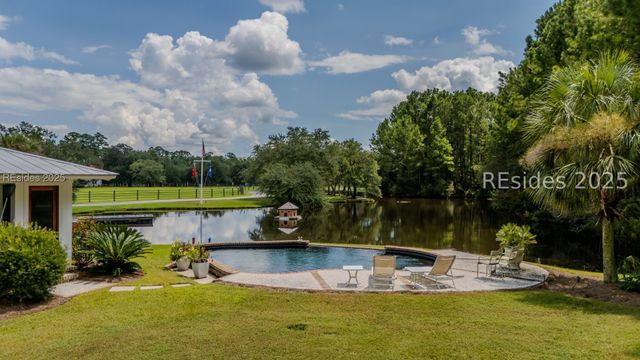 165 Golda Dr, Ridgeland, SC 29936