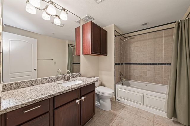 1602 Elgin St Street 11, Houston, TX 77004