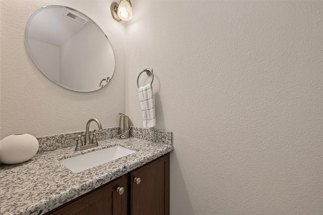 1602 Elgin St Street 11, Houston, TX 77004