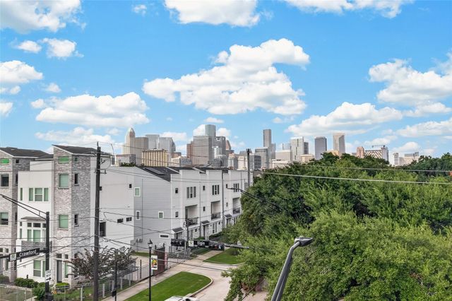 1602 Elgin St Street 11, Houston, TX 77004