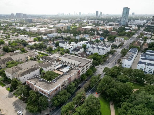1602 Elgin St Street 11, Houston, TX 77004