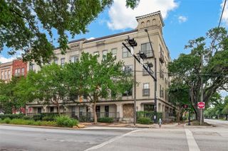 1602 Elgin St Street 11, Houston, TX 77004