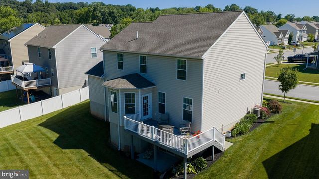 390 TAYLOR DR, York, PA 17404