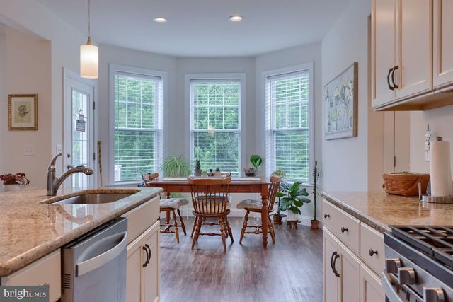 390 TAYLOR DR, York, PA 17404