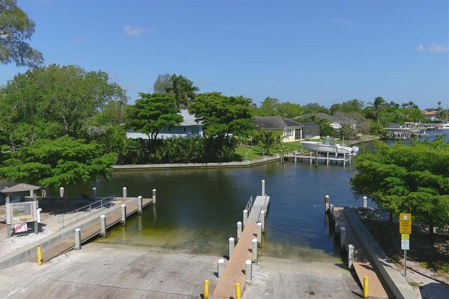 808 4TH AVENUE W, Palmetto, FL 34221