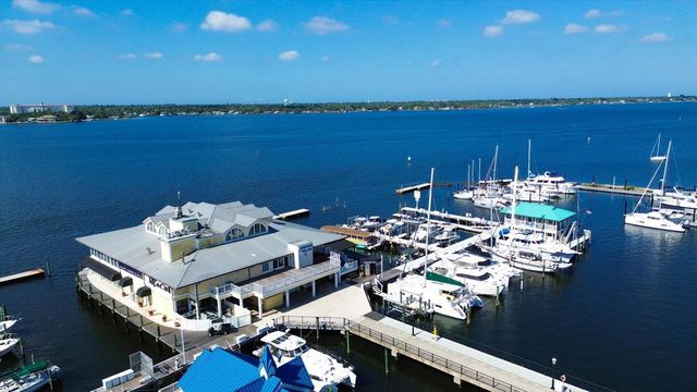 808 4TH AVENUE W, Palmetto, FL 34221