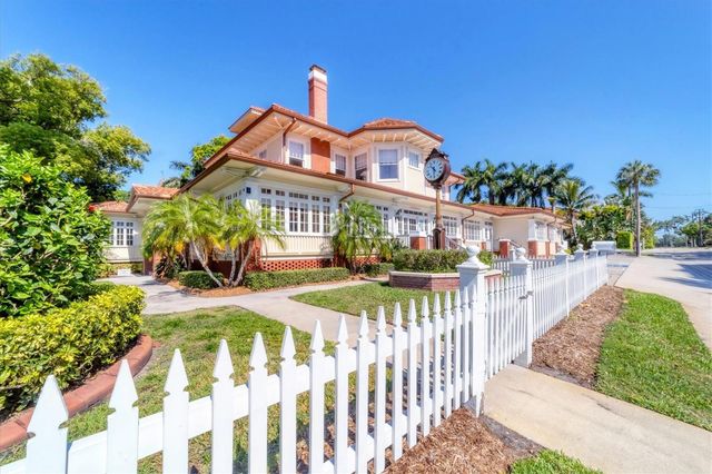 808 4TH AVENUE W, Palmetto, FL 34221