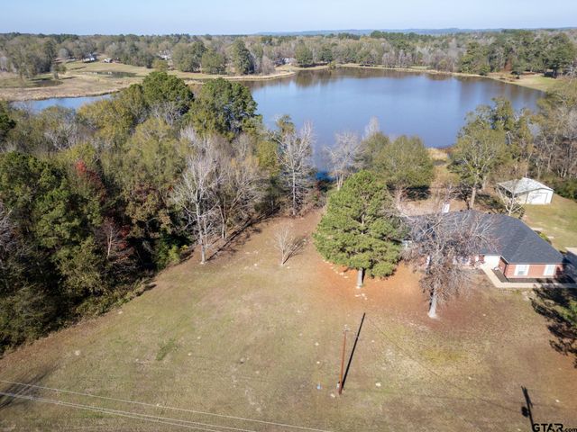 235 Widgeon Rd, Gilmer, TX 75645