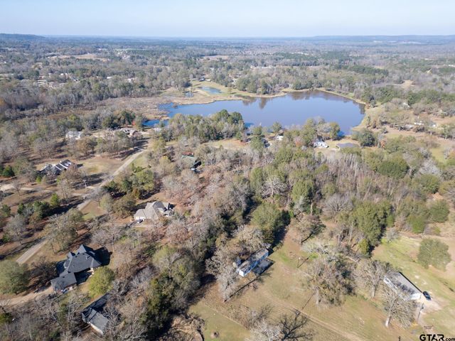 235 Widgeon Rd, Gilmer, TX 75645