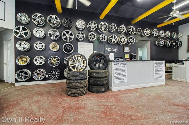 20916 Van Born Road, Dearborn Heights, MI 48125