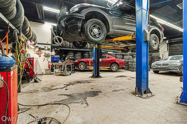 20916 Van Born Road, Dearborn Heights, MI 48125