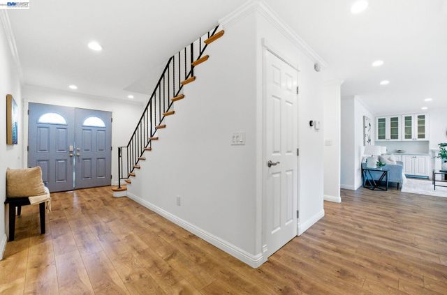 5228 Falmouth Pl, Newark, CA 94560