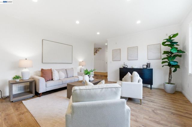 5228 Falmouth Pl, Newark, CA 94560